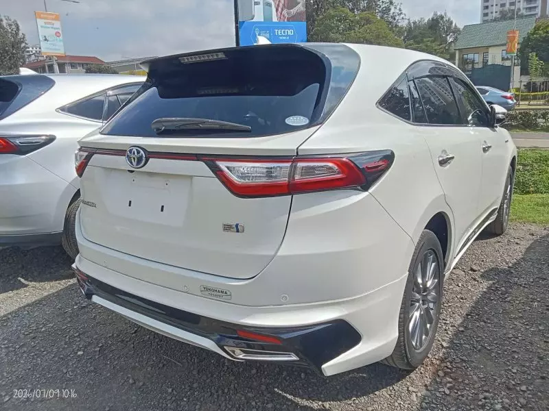 TOYOTA Harrier hybrid    - 2018