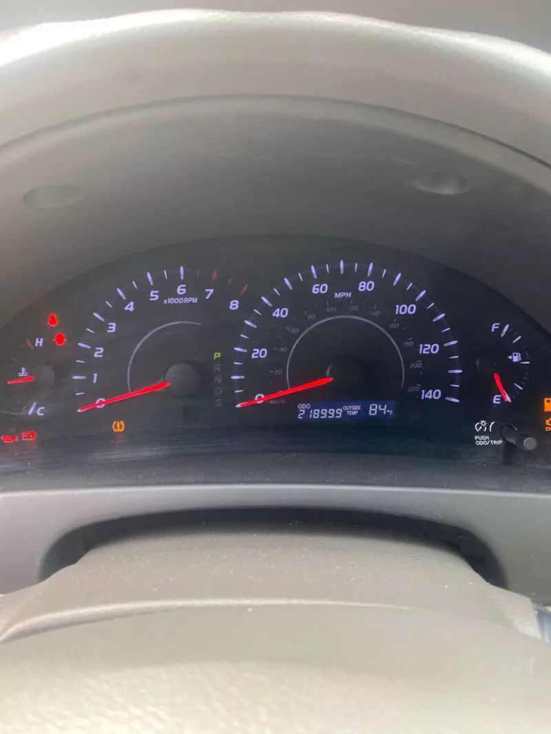 TOYOTA Camry   - 2010