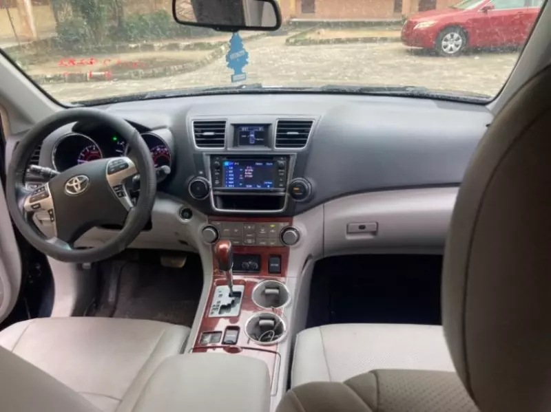 TOYOTA Highlander - 2013