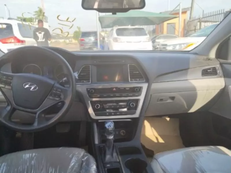 Hyundai Sonata - 2016