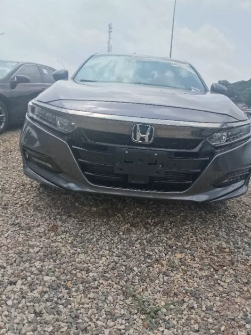 Honda Accord   - 2020