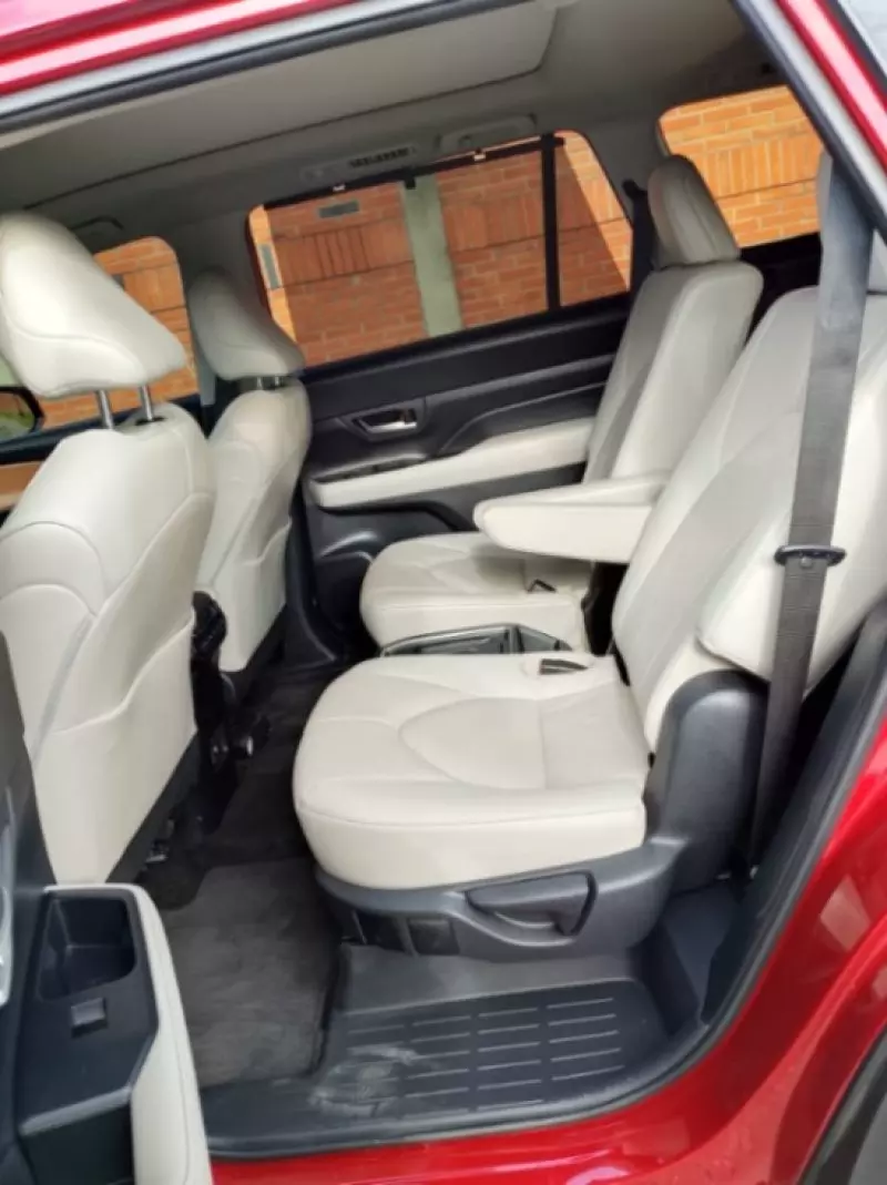 Toyota Grand Highlander   - 2024