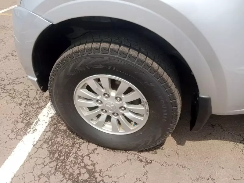 Mitsubishi Pajero   - 2012