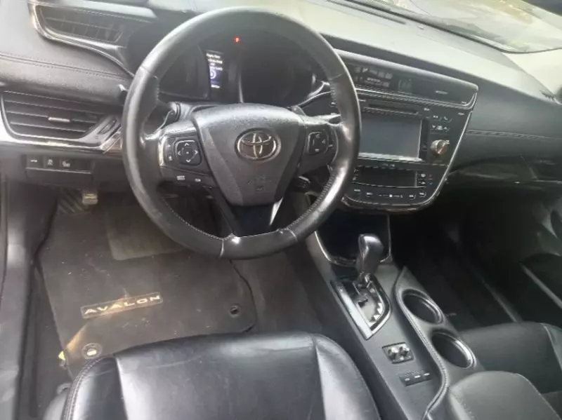 Toyota Avalon   - 2015