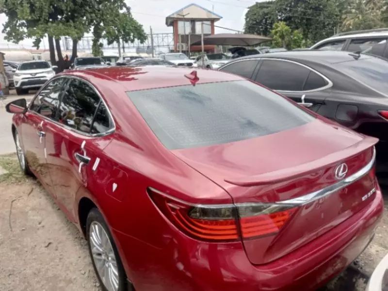 Lexus ES 350   - 2015