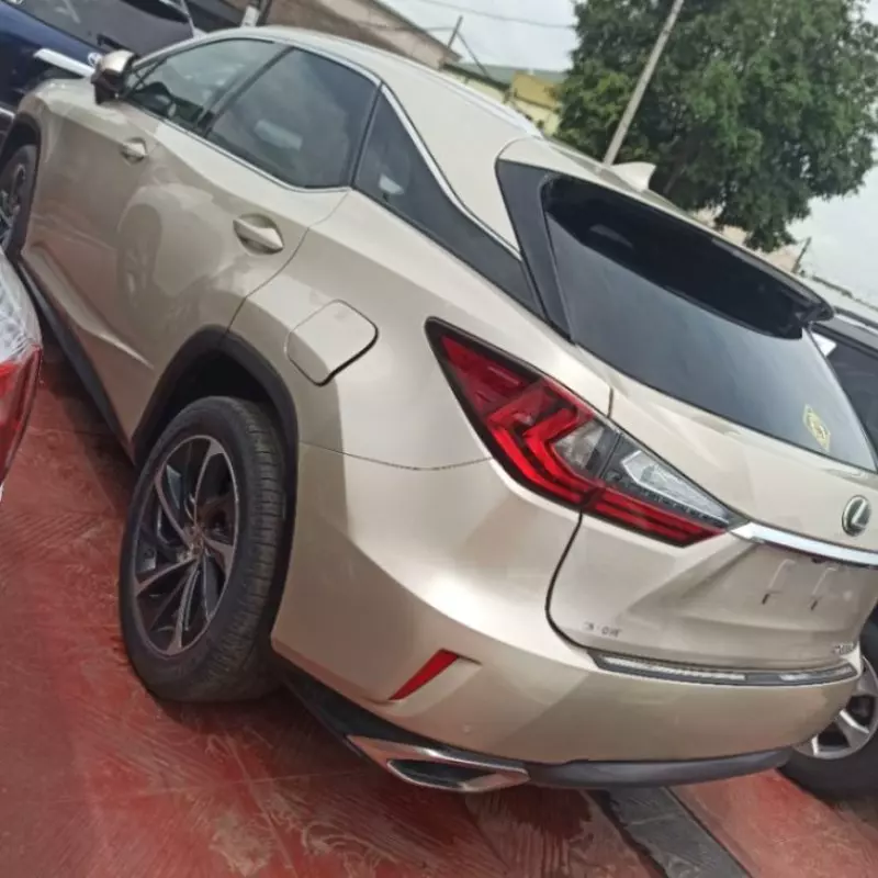 Lexus RX   - 2016
