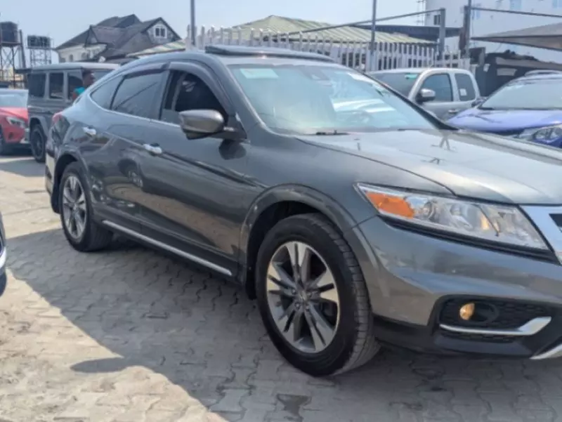 Honda Crosstour   - 2013