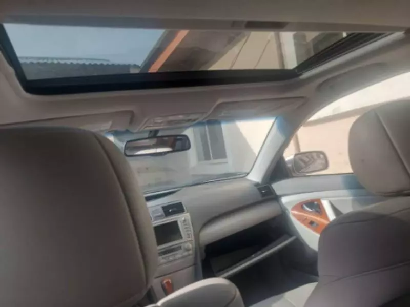 Toyota Camry - 2010