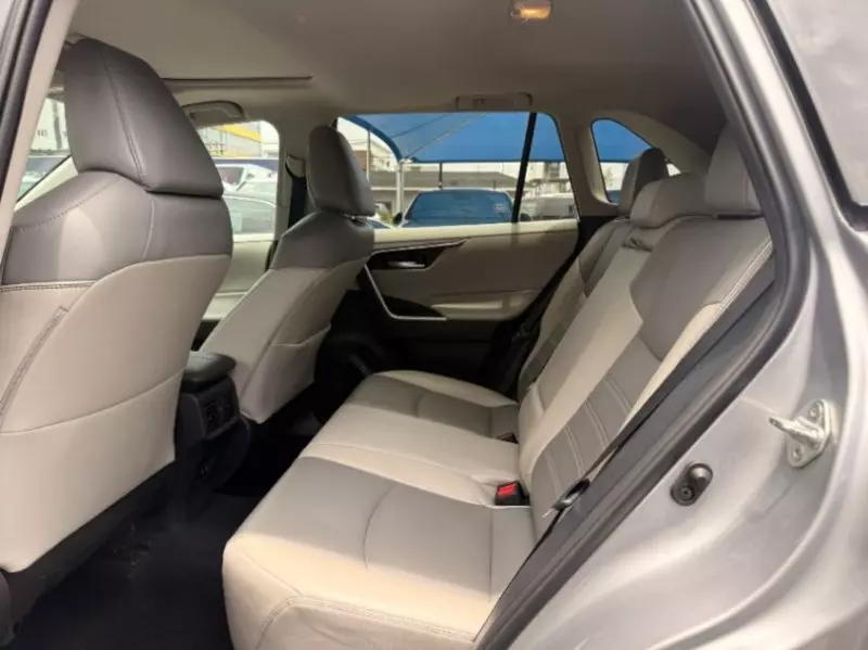 TOYOTA RAV 4   - 2021