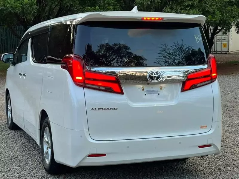 TOYOTA Alphard   - 2019