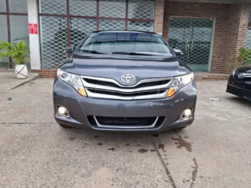 Toyota Venza   - 2014