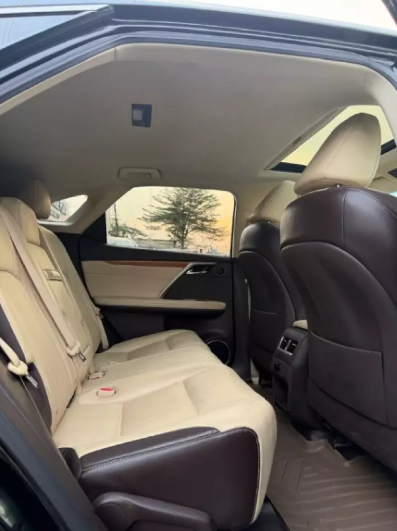 Lexus RX   - 2017