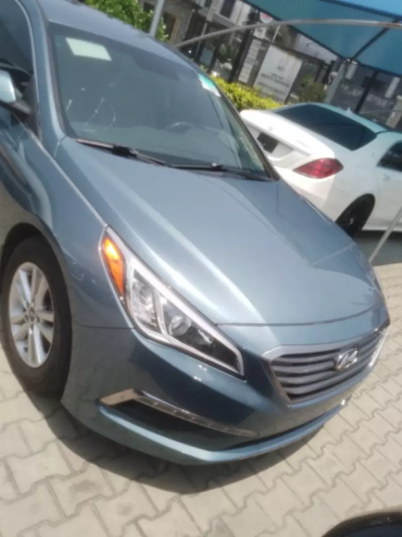 Hyundai Sonata   - 2015