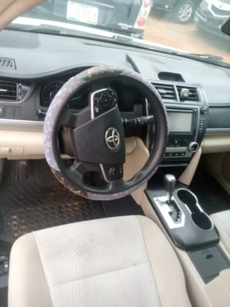 TOYOTA Camry   - 2012
