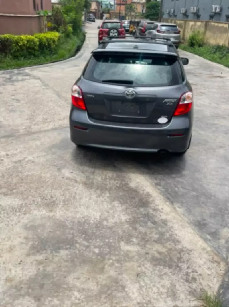 TOYOTA Corolla Matrix   - 2010