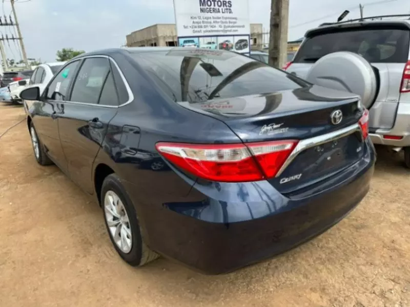 TOYOTA Camry   - 2016