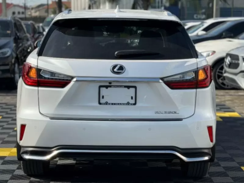 Lexus RX   - 2021