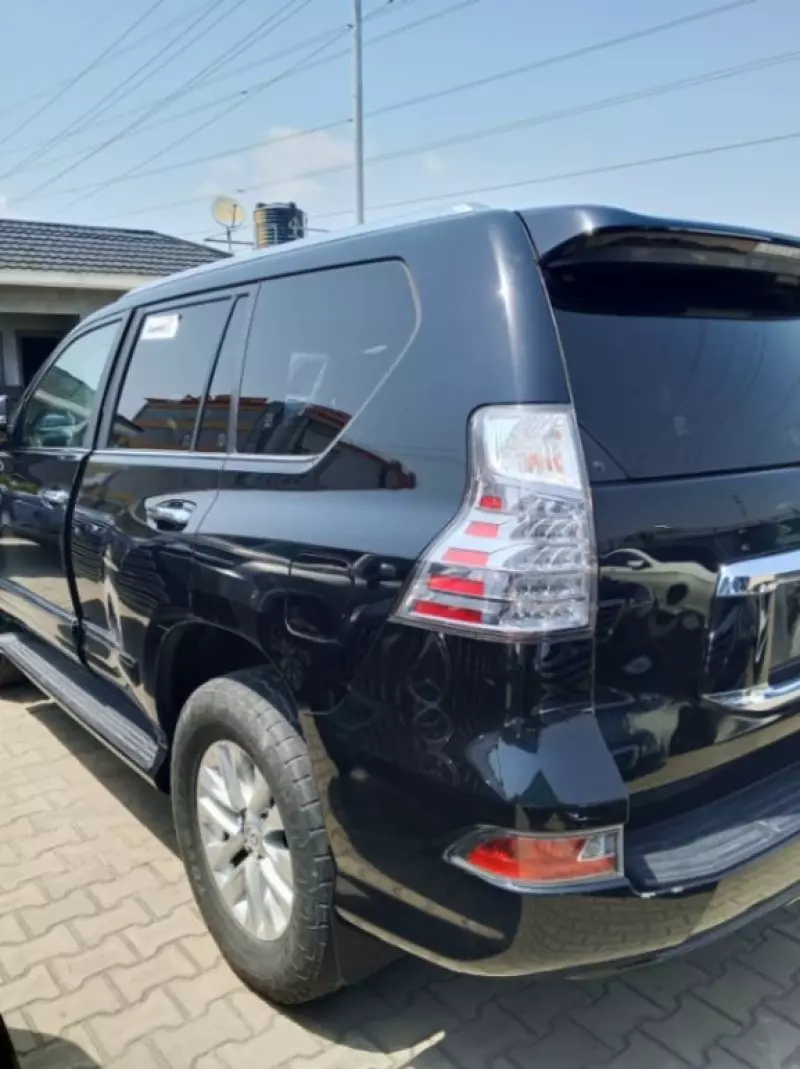 Lexus GX 460   - 2013