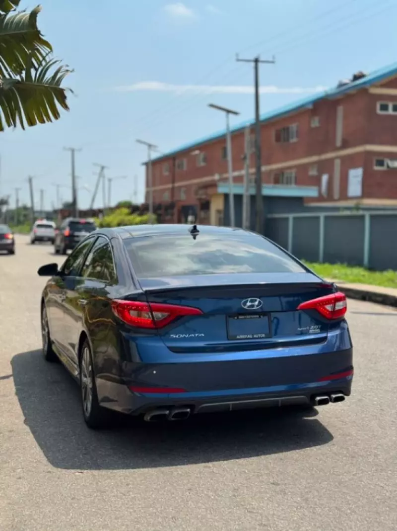 Hyundai Sonata - 2015