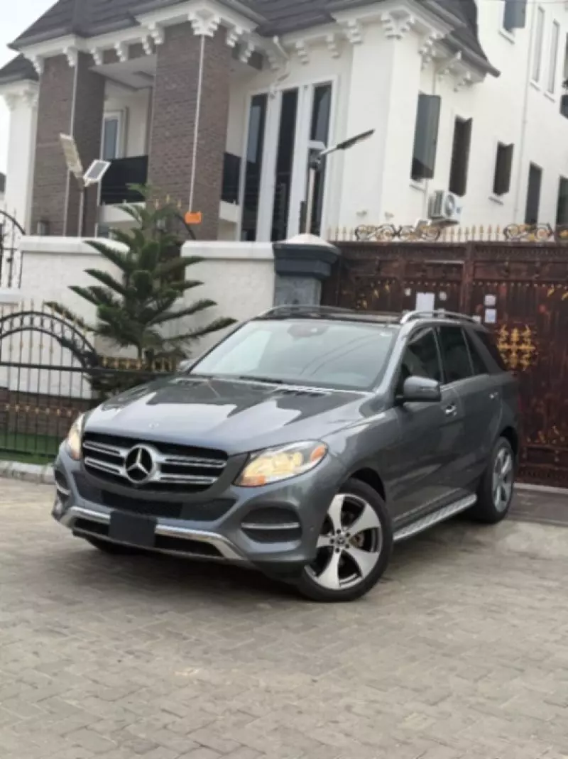 Mercedes-Benz GLE-Class   - 2017