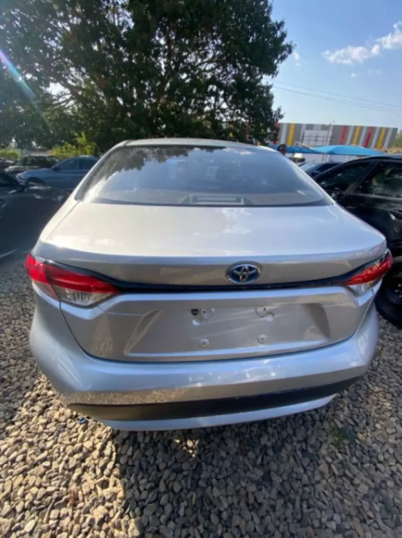 Toyota Camry   - 2018