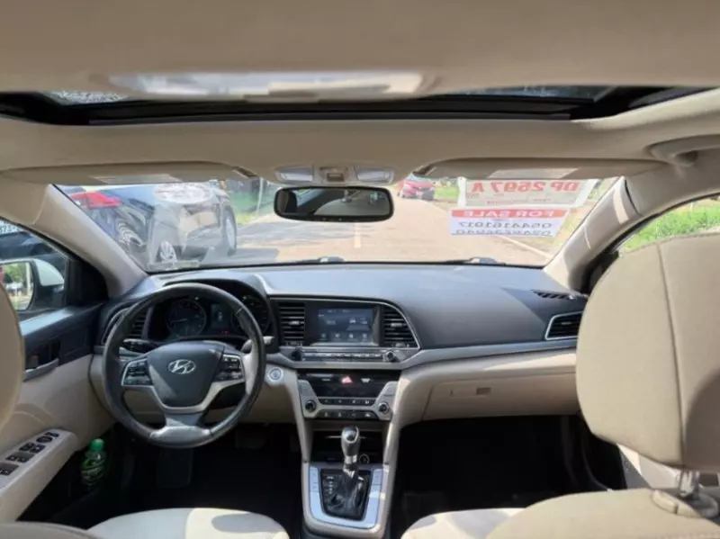 Hyundai Elantra - 2017