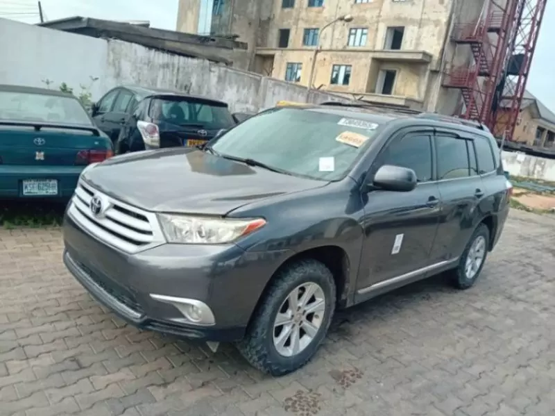 Toyota Highlander - 2012