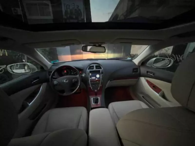 Lexus ES   - 2011
