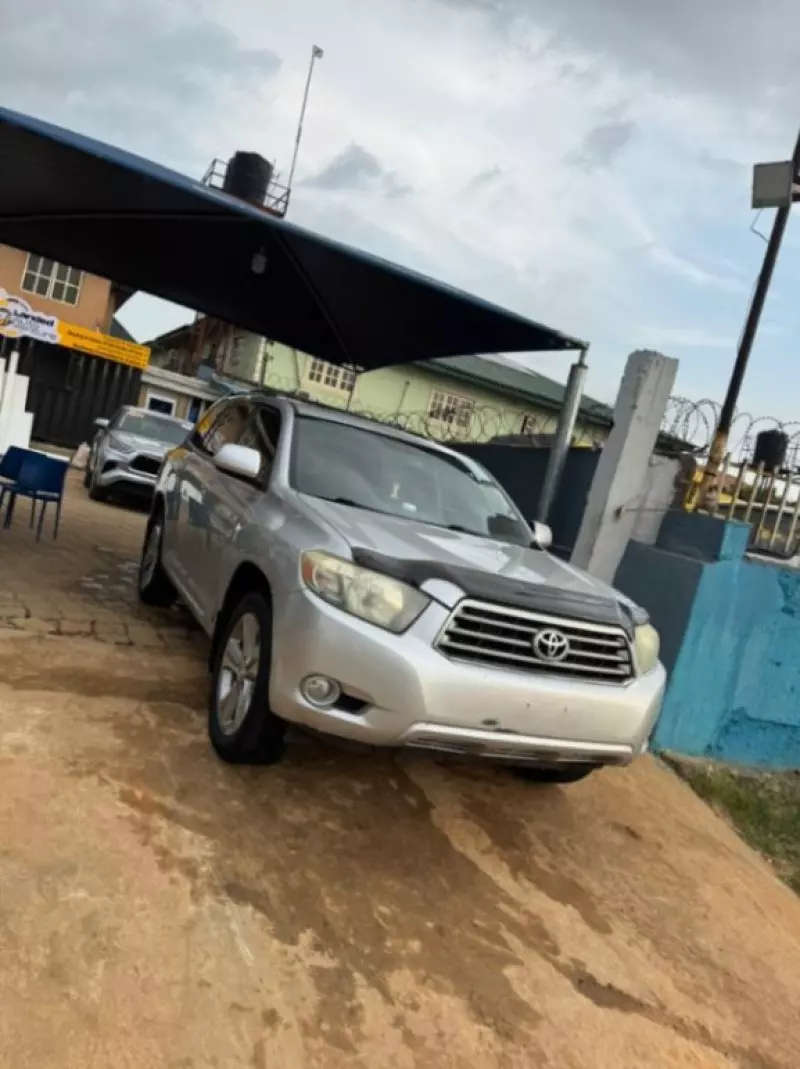 Toyota Highlander - 2009