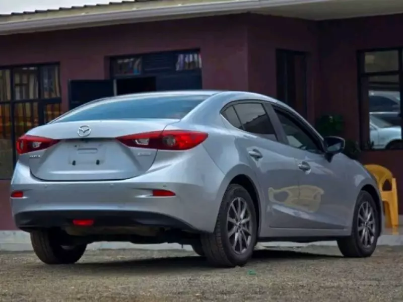 Mazda Axela    - 2018