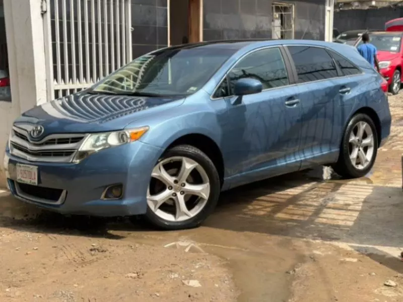 Toyota Venza   - 2010