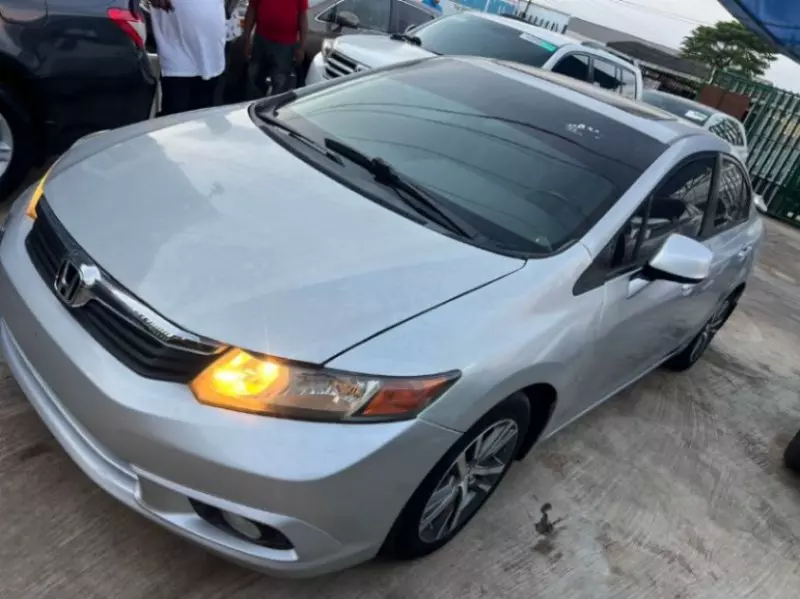 Honda Civic   - 2012