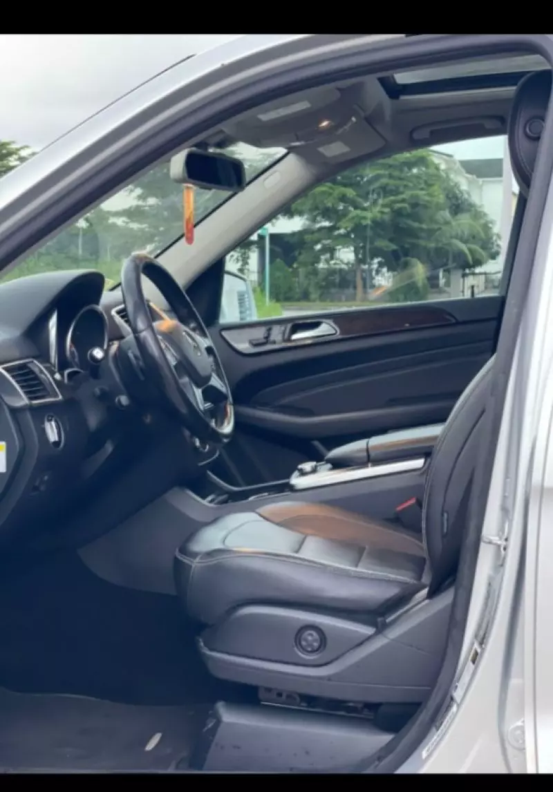 Mercedes-Benz ML 350 - 2014