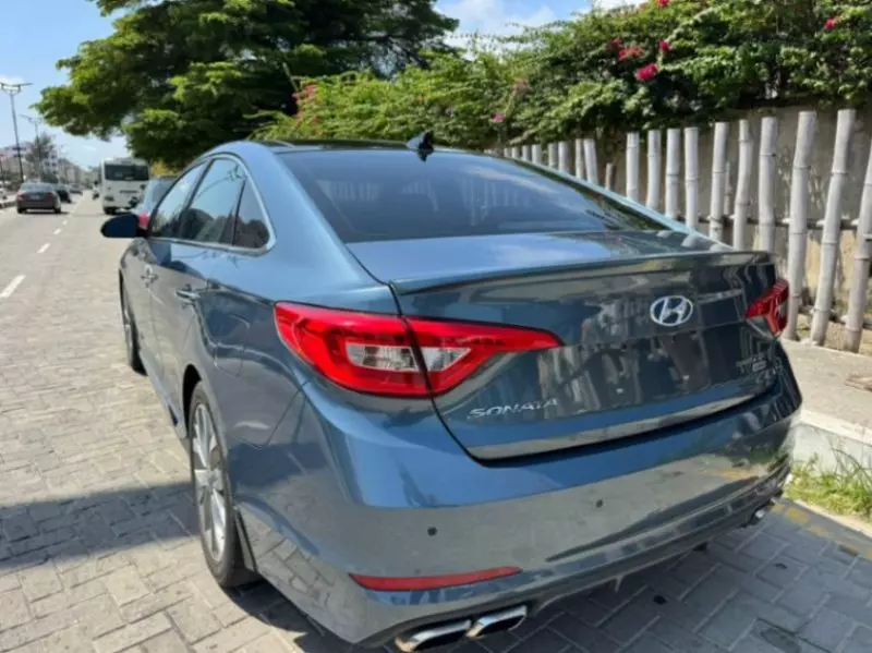 Hyundai Sonata - 2015