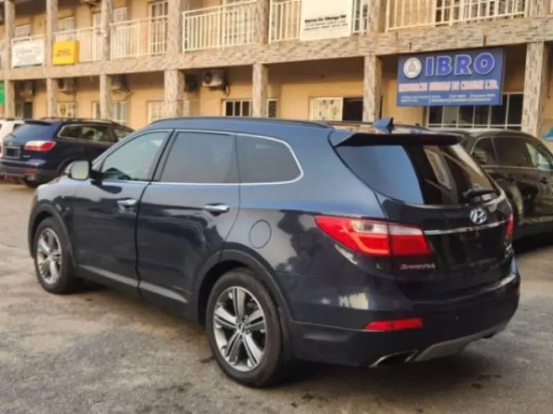 Hyundai Santa Fe   - 2014