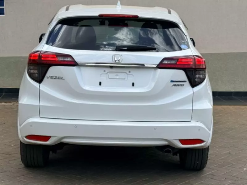 Honda Vezel    - 2018