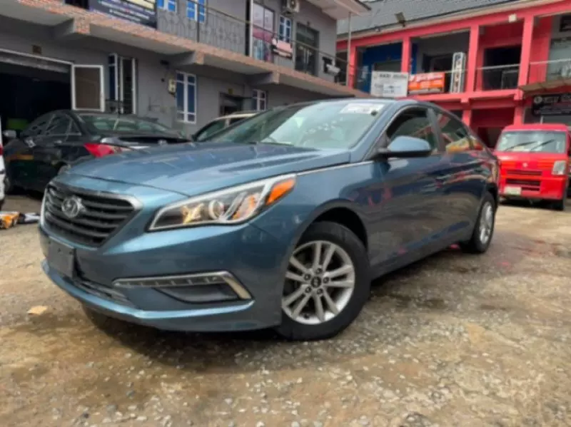 Hyundai Sonata   - 2015