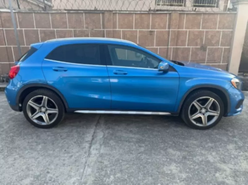 Mercedes-Benz GLA 250   - 2016