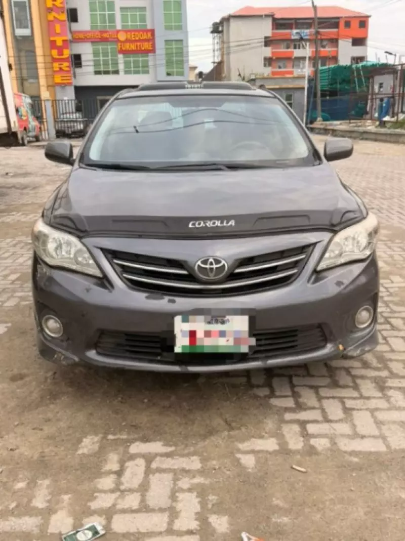 Toyota Corolla Sport   - 2013