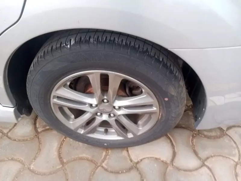Subaru Legacy - 2013