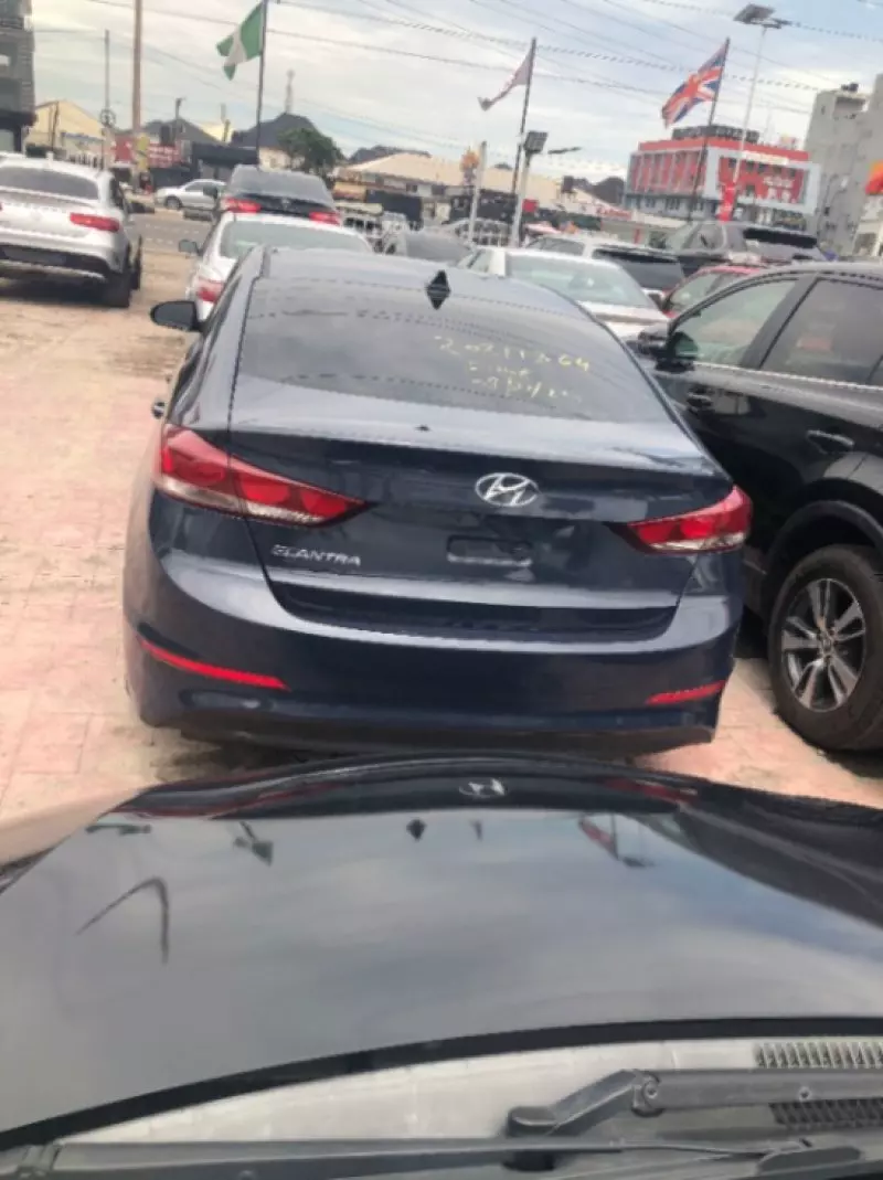 Hyundai Elantra   - 2017