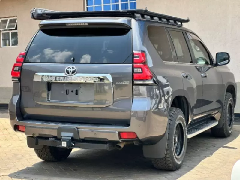 Toyota Landcruiser Prado   - 2018