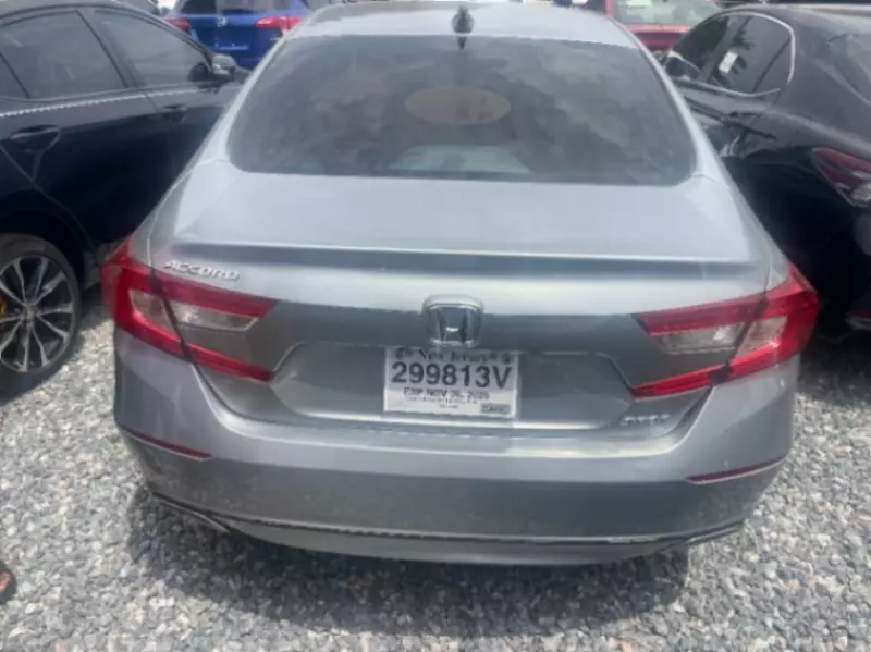 Honda Accord   - 2022