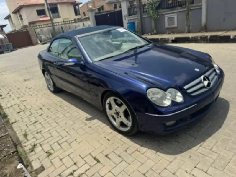 Mercedes-Benz CLK 350   - 2012
