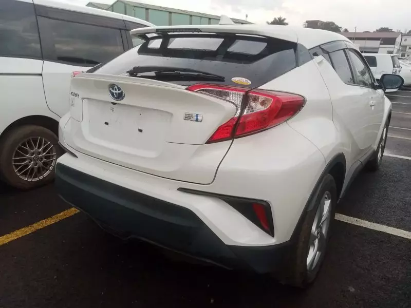 Toyota CH-R   - 2017