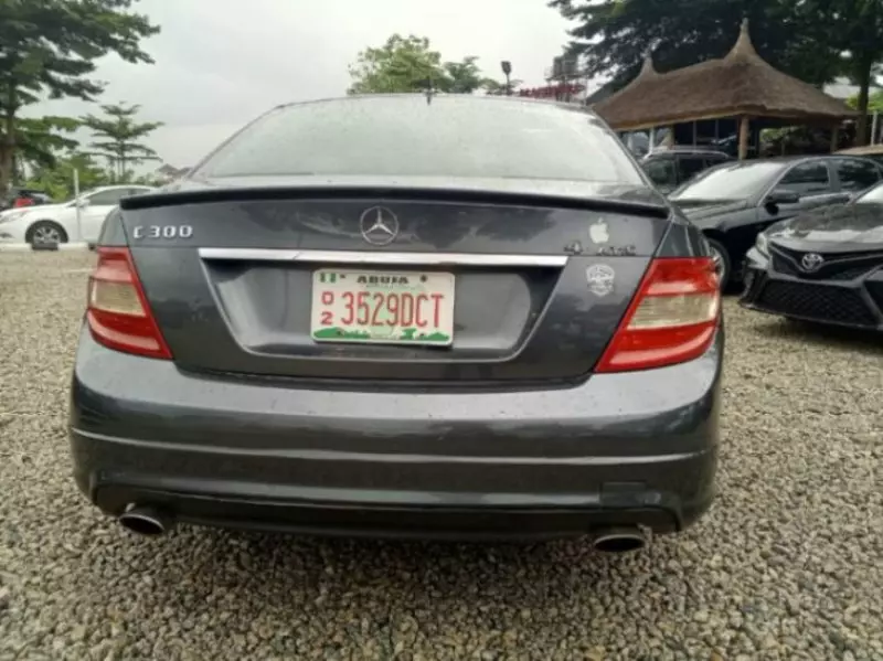 Mercedes-Benz C 300   - 2010