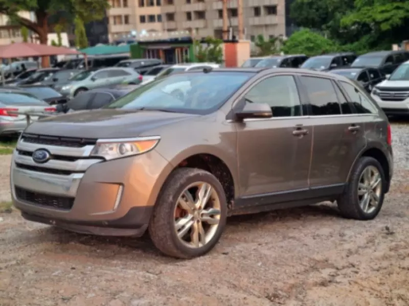 Ford Edge   - 2012