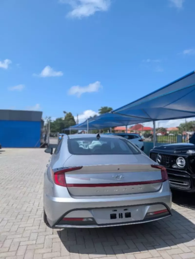 Hyundai Sonata   - 2021