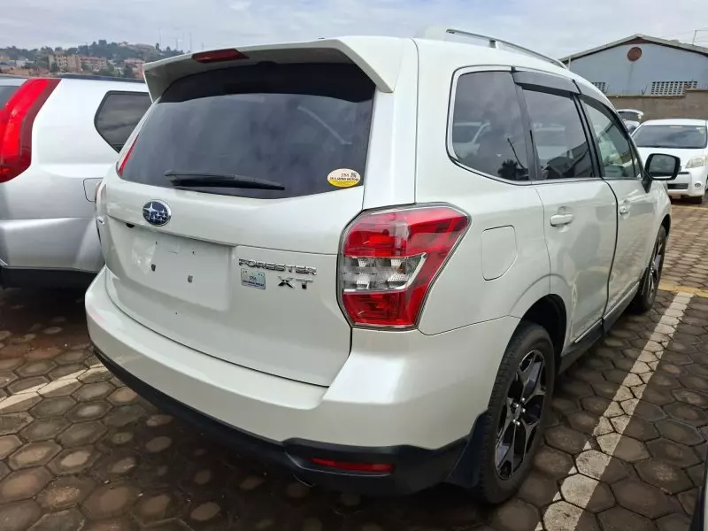 Subaru Forester   - 2013