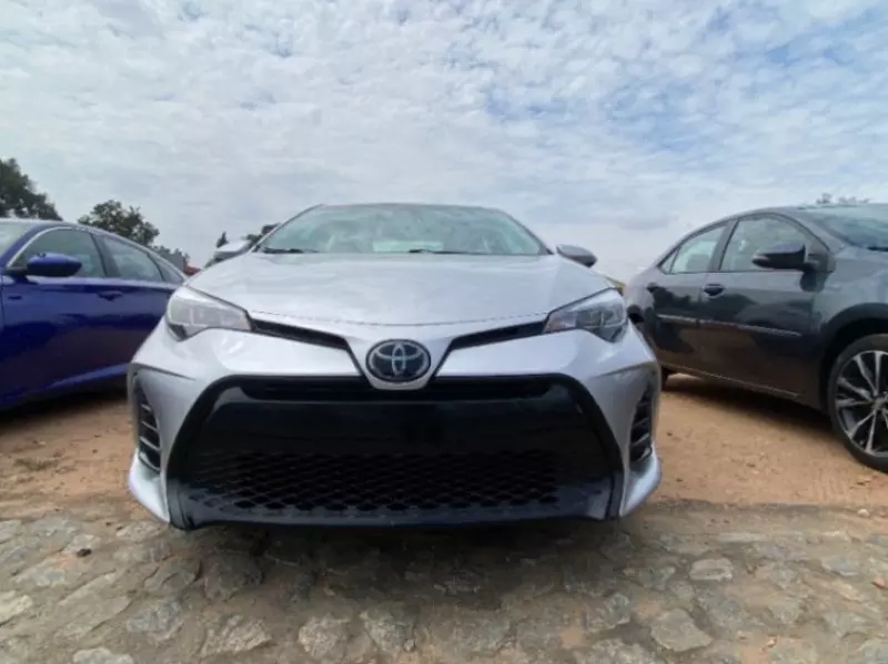 TOYOTA Corolla   - 2018